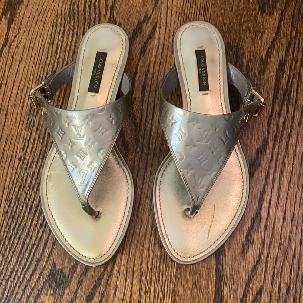 Louis Vuitton "No Doubt" Vernis Thong Sandals 37